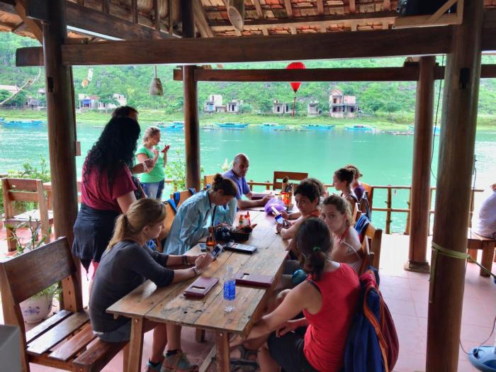 phong nha coco house