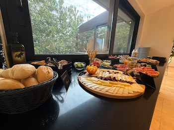 bandb arena prestige rooms