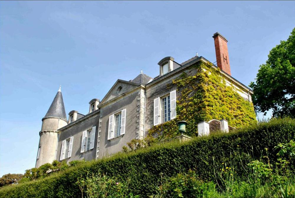 chateau haute roche