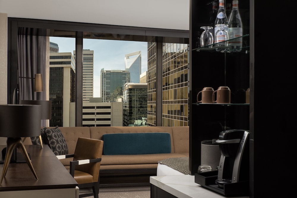 omni charlotte hotel