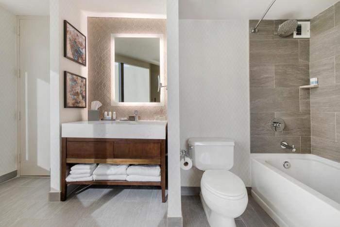 omni charlotte hotel