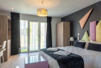 domaine des pierres dorees