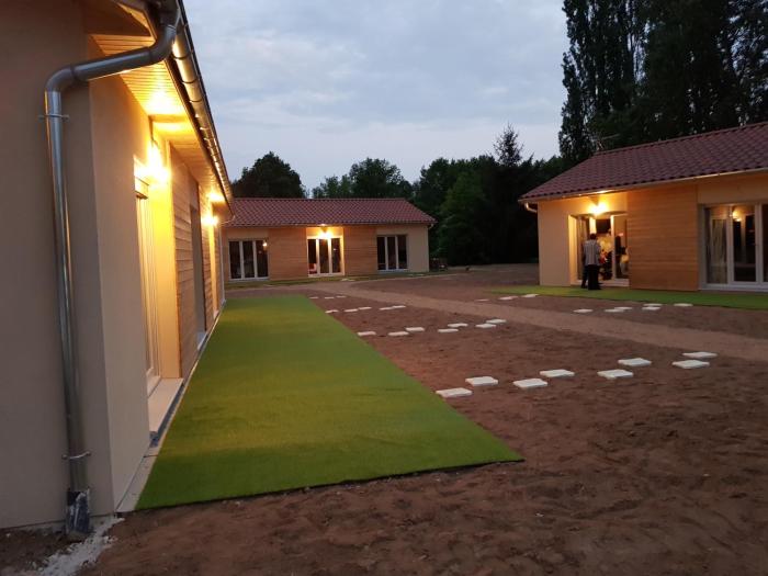 domaine des pierres dorees