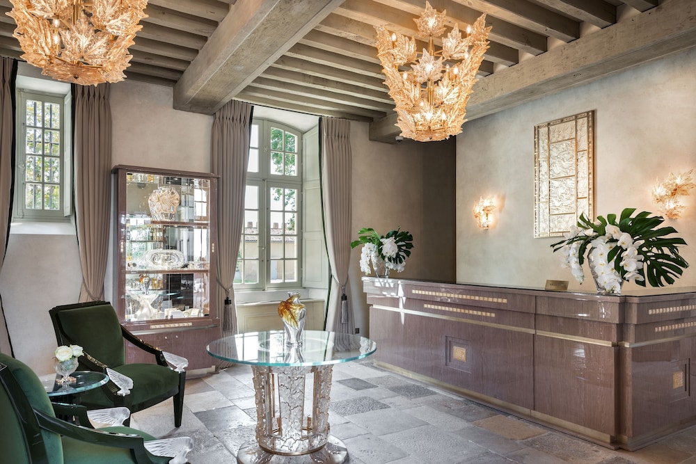 chateau lafaurie peyraguey by lalique