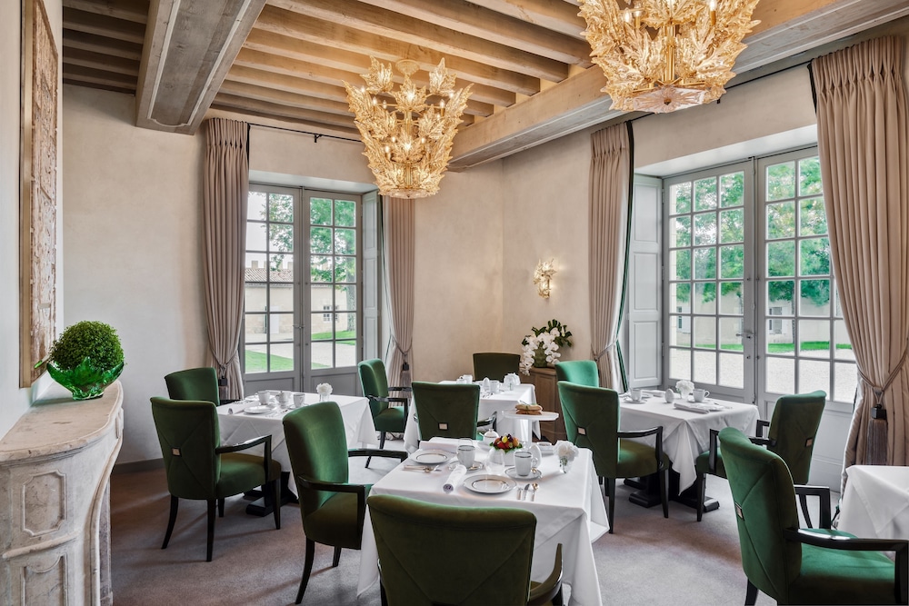 chateau lafaurie peyraguey by lalique