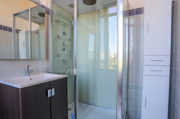 residence du chateau de begue