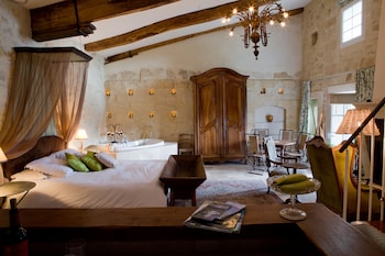 chateau latour segur suites and spa