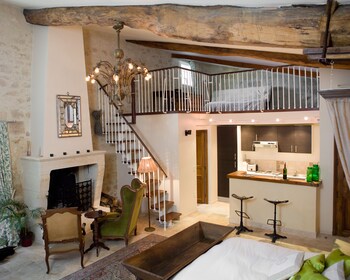 chateau latour segur suites and spa