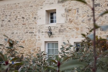 chateau latour segur suites and spa