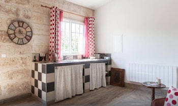 chateau latour segur suites and spa