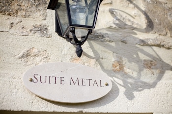 chateau latour segur suites and spa