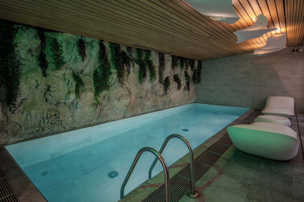 hotel b55