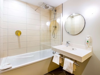 ibis styles paris meteor avenue ditalie