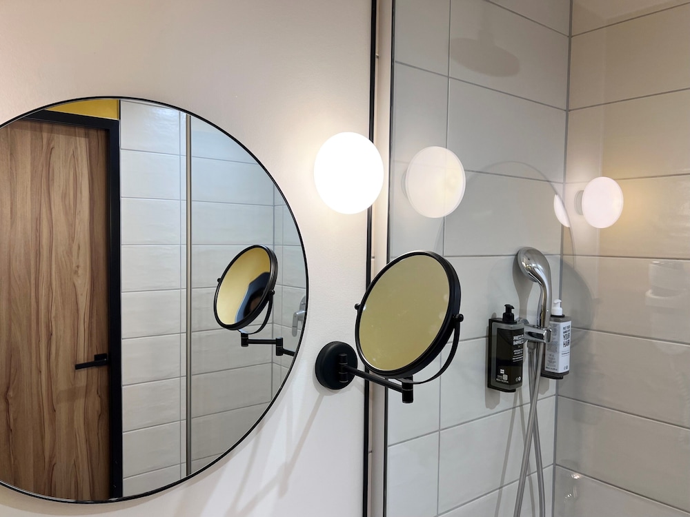 ibis styles paris meteor avenue ditalie