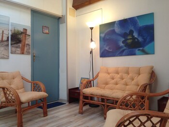Chambre D'hôtes Les Lauriers Roses,Marennes-Hiers-Brouage>>Charente-Maritime,0 star