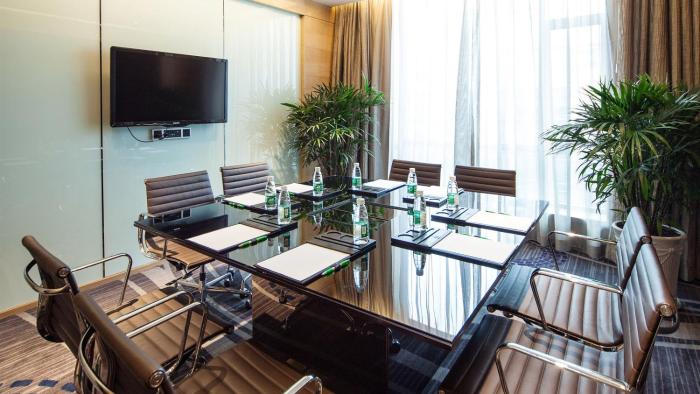 holiday inn chengdu oriental plaza by ihg