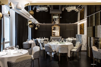 la clef champs elysees paris by the crest collection