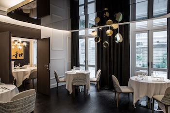 la clef champs elysees paris by the crest collection