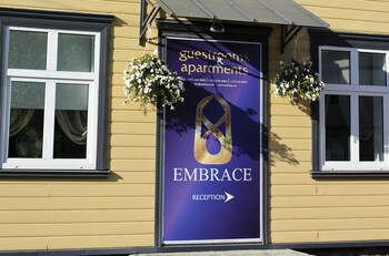 embrace guestrooms and apartments