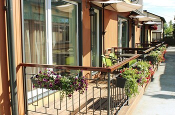 embrace guestrooms and apartments