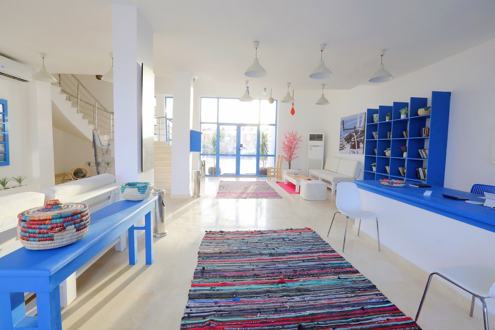 lagoonie lodge and beach