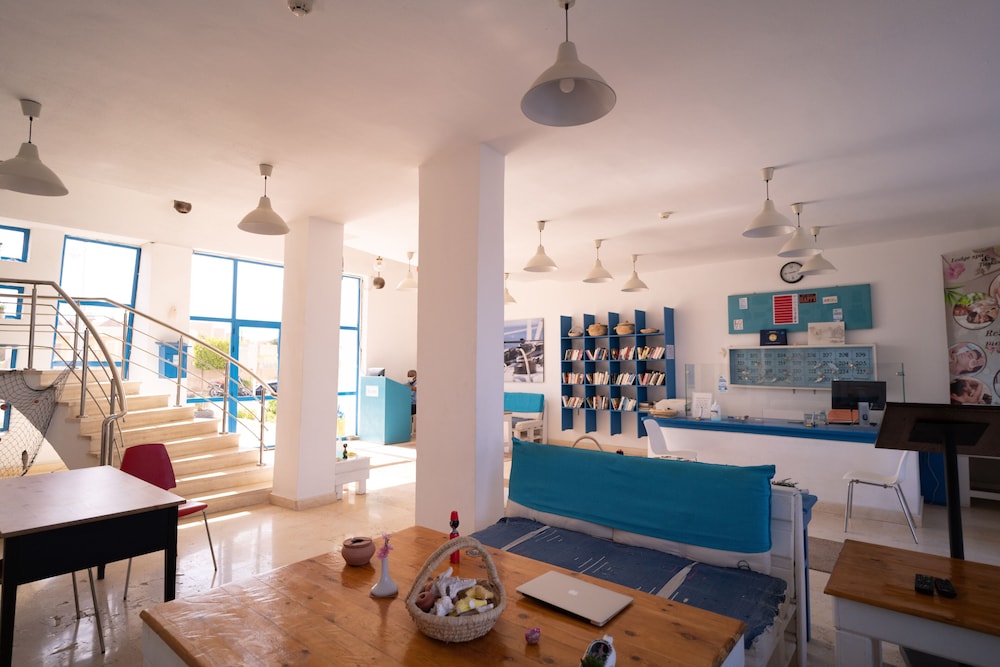 lagoonie lodge and beach