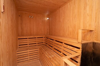 lagoonie lodge and beach