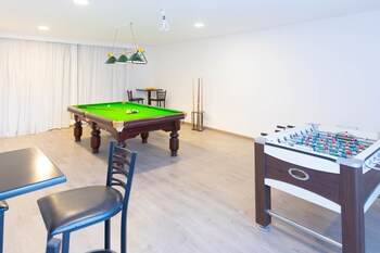 lagoonie lodge and beach