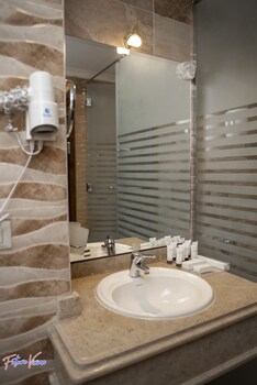 rehana plaza hotel