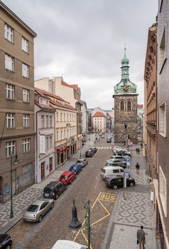 4 elements apartments by adrez living