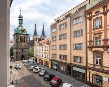 4 elements apartments by adrez living