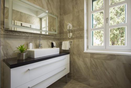 well of life luxury rooms