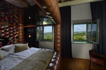 winery and design hotel roxanich