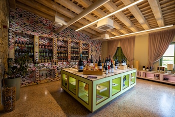 winery and design hotel roxanich