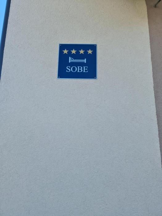 ke to zagreb airport rooms