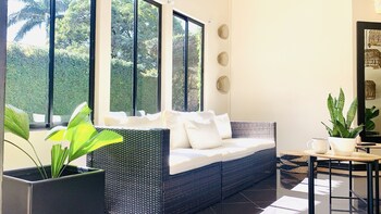 hotel mango