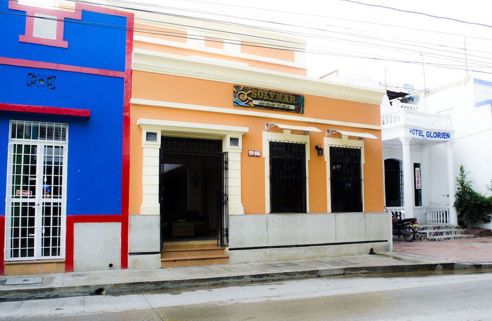 hostal solymar