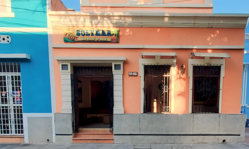 hostal solymar