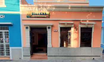 hostal solymar