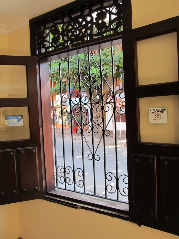hostal solymar