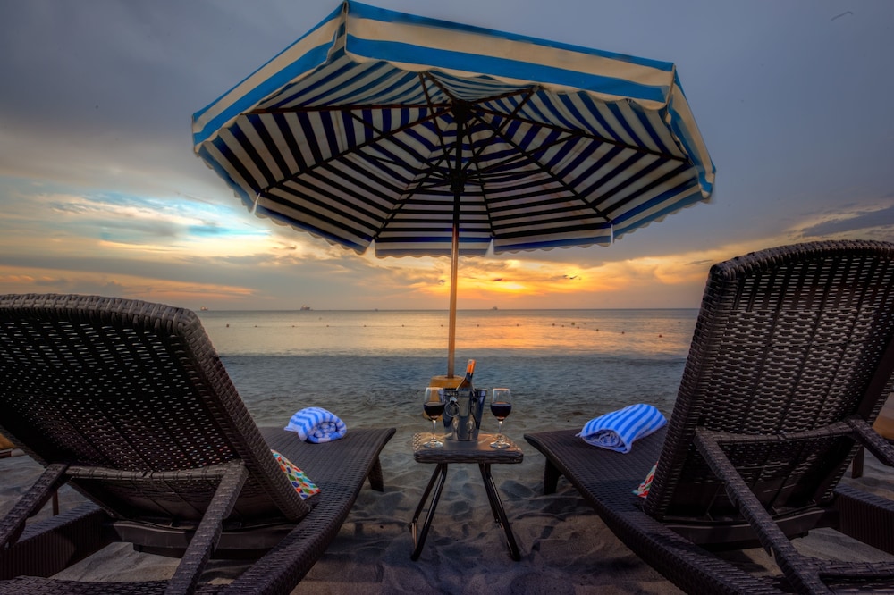 casa verano beach hotel adults only