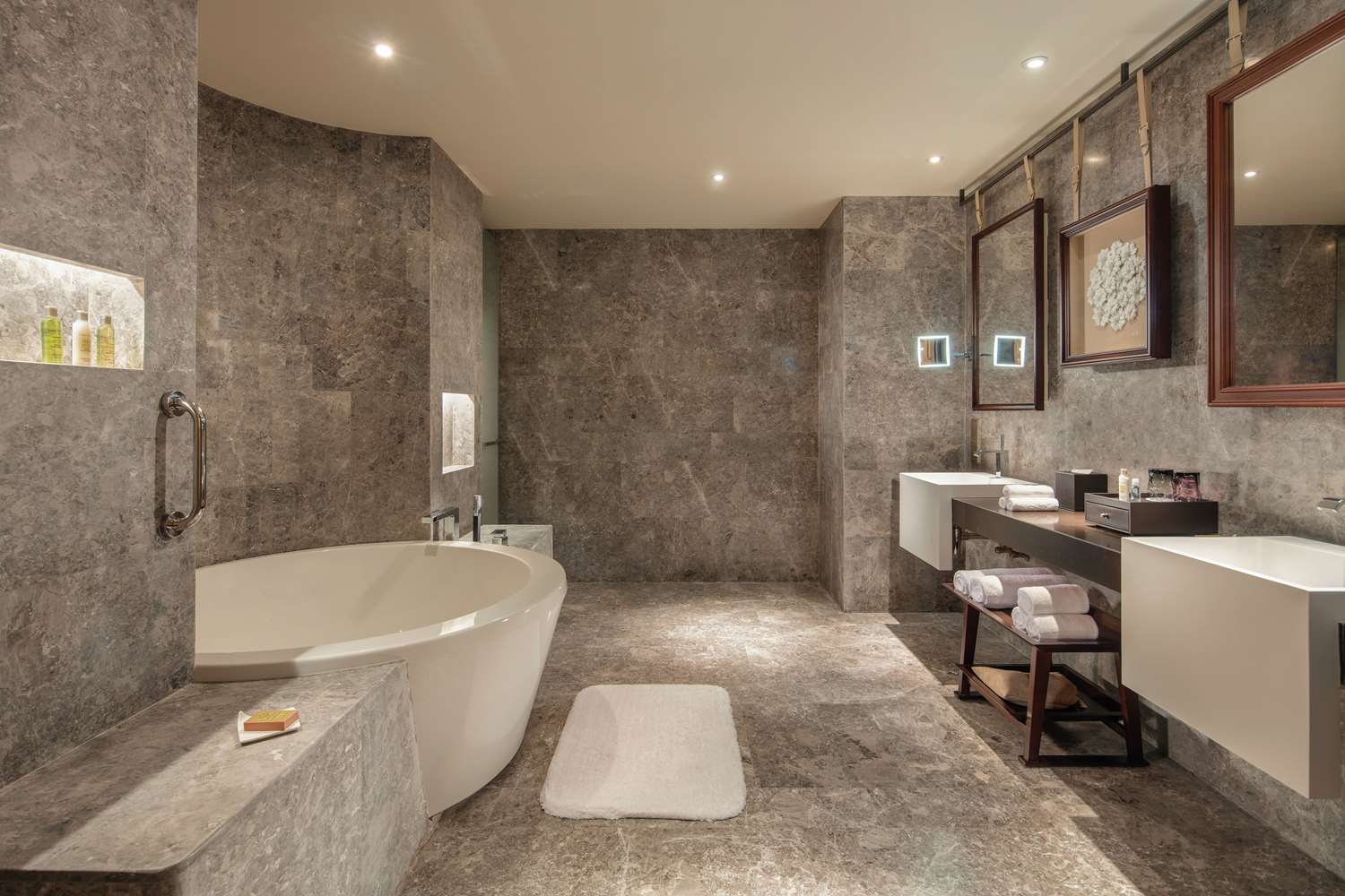 hilton dalian golden pebble beach resort