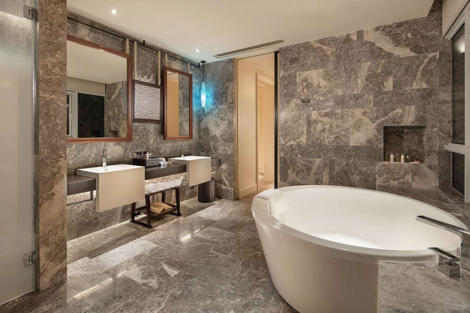 hilton dalian golden pebble beach resort