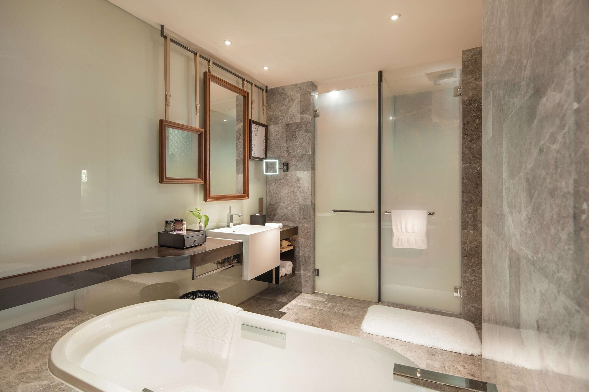 hilton dalian golden pebble beach resort