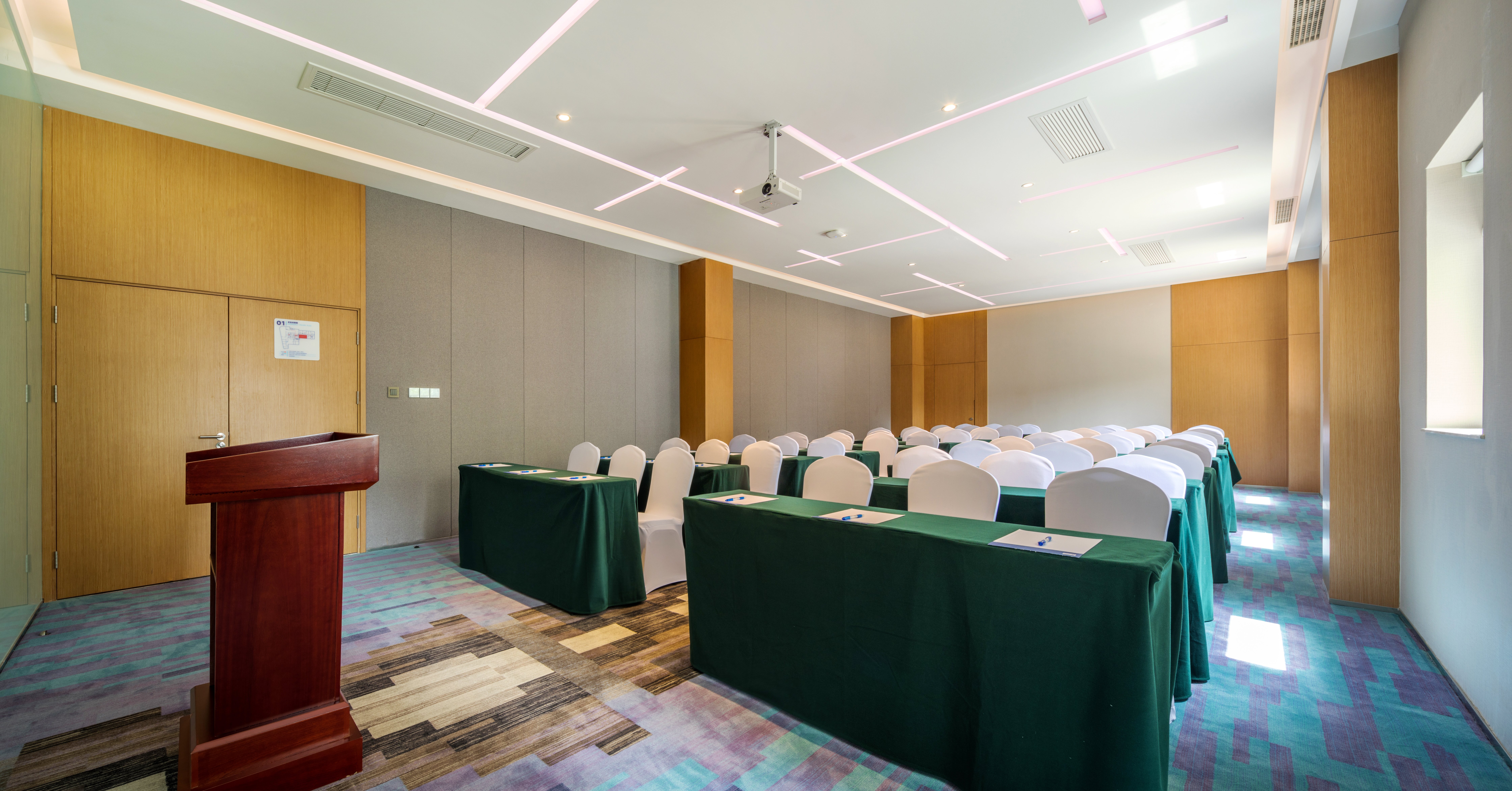 holiday inn express shaoxing paojiang an ihg hotel