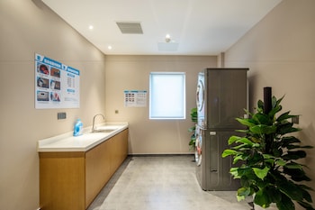 holiday inn express shaoxing paojiang an ihg hotel