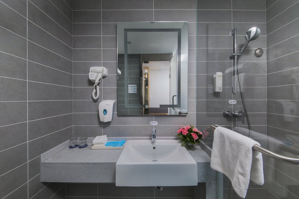 holiday inn express yantai yeda an ihg hotel