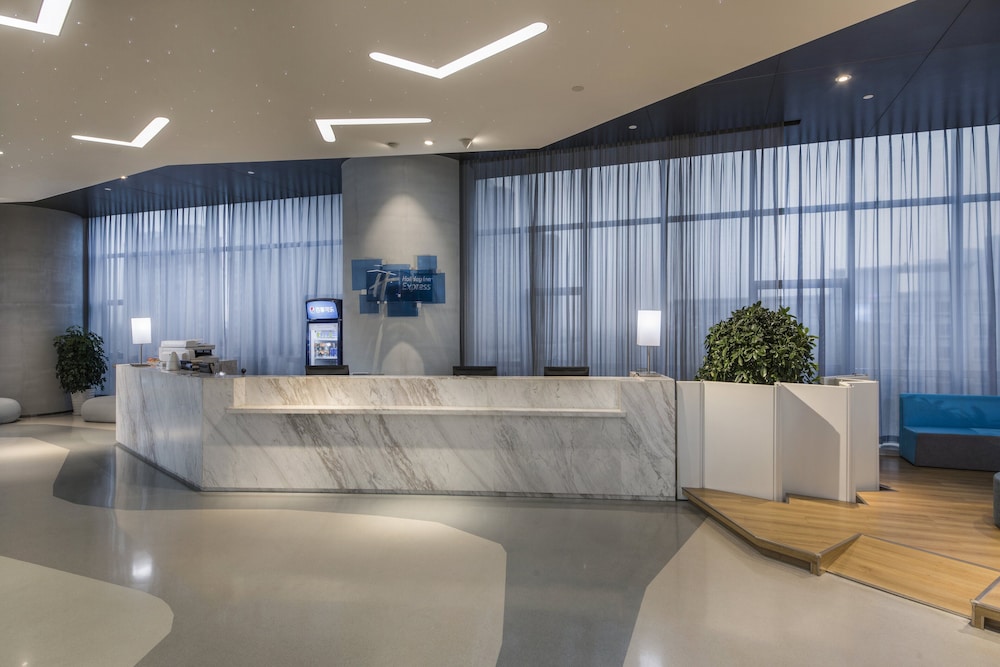 holiday inn express yantai yeda an ihg hotel