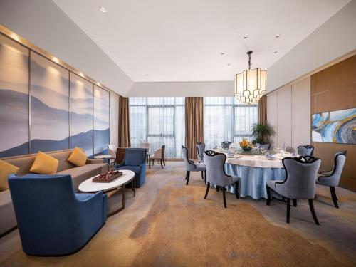 holiday inn nanjing harbour an ihg hotel