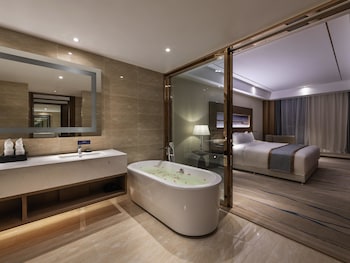 novotel qingdao new hope hotel